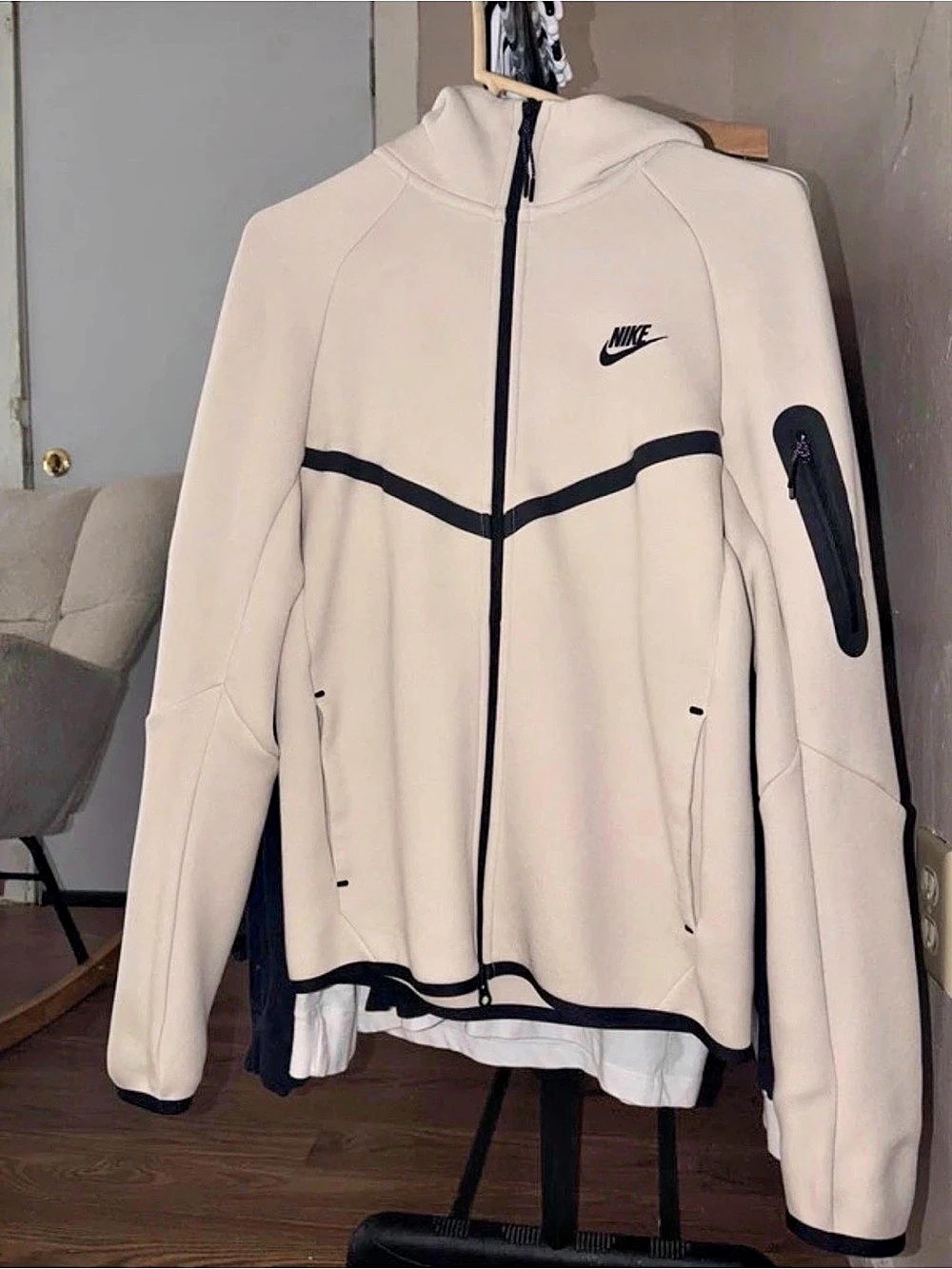 Nike Tech Full-Zip Hoodie Cream & Black Small